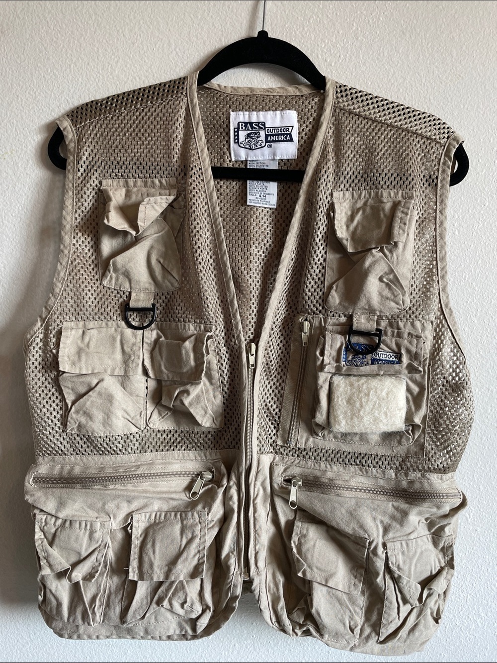 Bass Outdoor America Women's Khaki Utility Fishing Vest